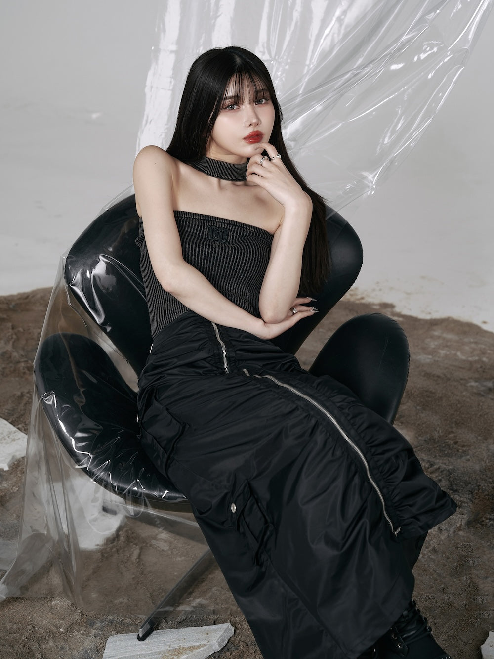 モデル:160cm(着用サイズ:FREE 着用カラー:BLK)