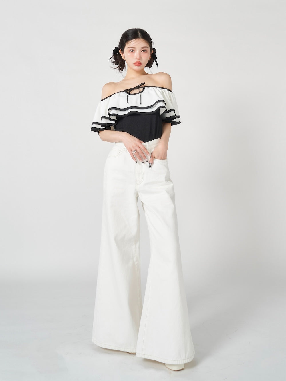 モデル:160cm(着用サイズ:S 着用カラー:WHT)