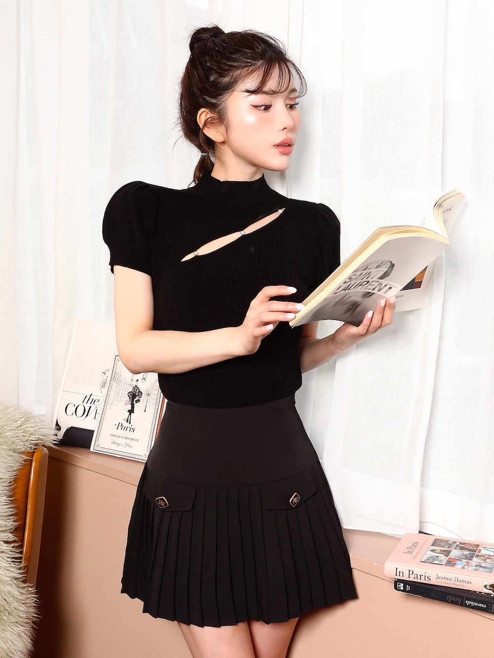 モデル:160cm(着用サイズ:FREE 着用カラー:BLK)