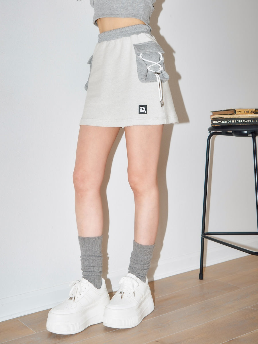 モデル:160cm(着用サイズ:FREE 着用カラー:GRY)