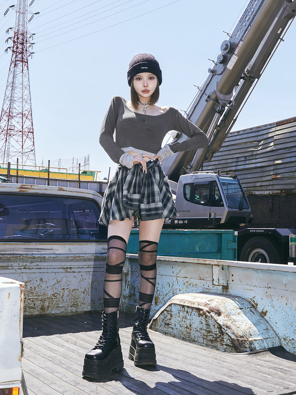モデル:160cm(着用サイズ:FREE 着用カラー:C-GRY)