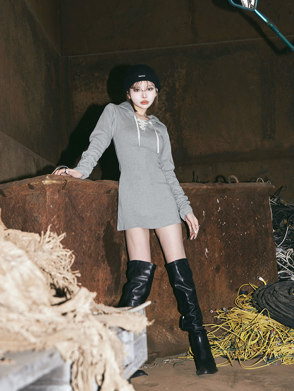モデル:160cm(着用サイズ:FREE 着用カラー:GRY)