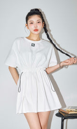 モデル:160cm(着用サイズ:FREE 着用カラー:WHT)