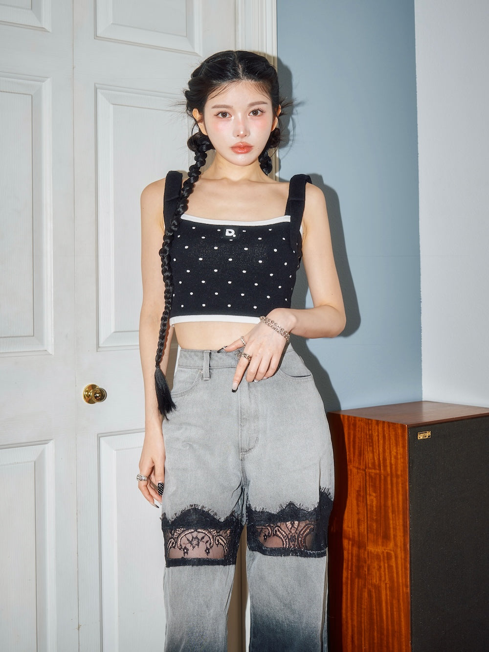 モデル:160cm(着用サイズ:FREE 着用カラー:BLK)