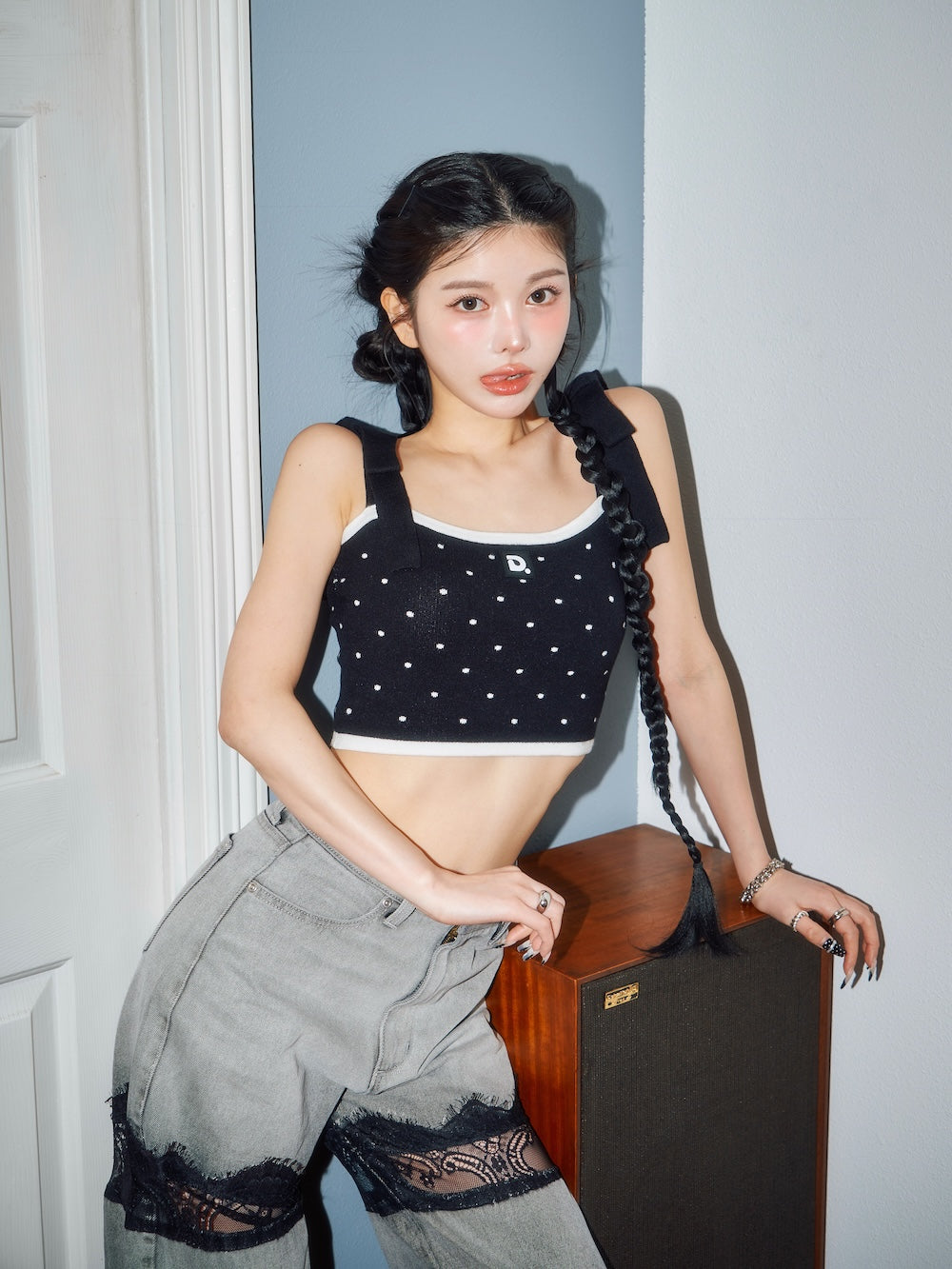 モデル:160cm(着用サイズ:FREE 着用カラー:BLK)