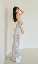 モデル:160cm(着用サイズ:FREE 着用カラー:GRY)