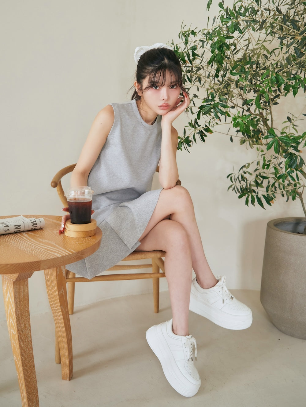 モデル:160cm(着用サイズ:FREE 着用カラー:GRY)