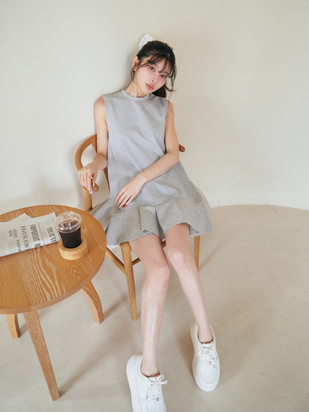 モデル:160cm(着用サイズ:FREE 着用カラー:GRY)