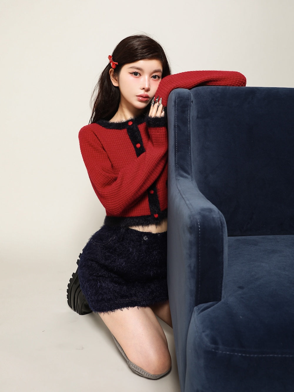 モデル:160cm(着用サイズ:FREE 着用カラー:RED)