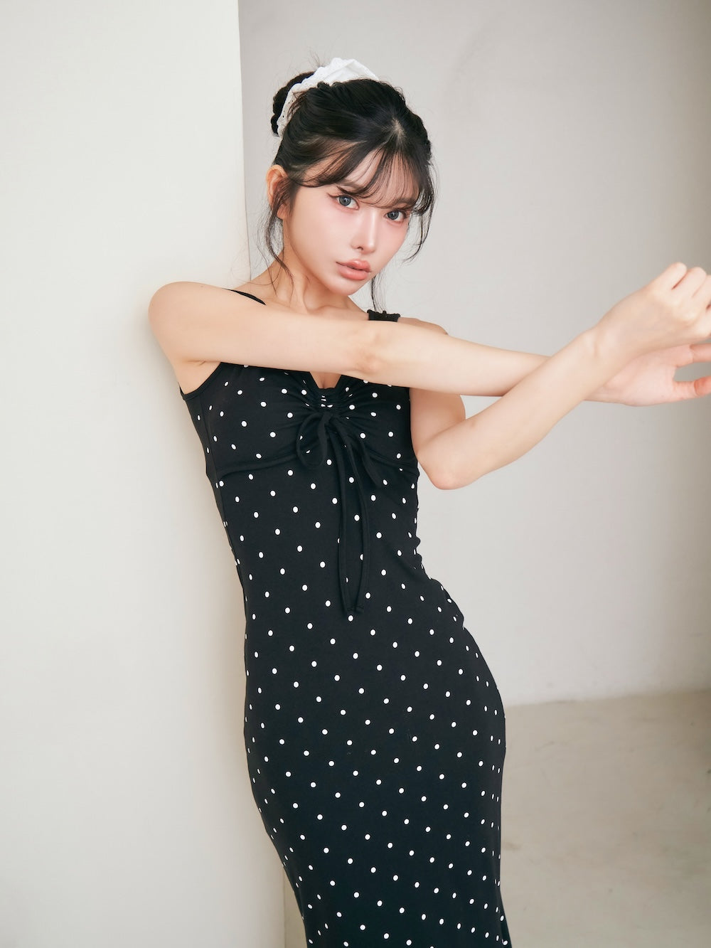 モデル:160cm(着用サイズ:FREE 着用カラー:DOT)