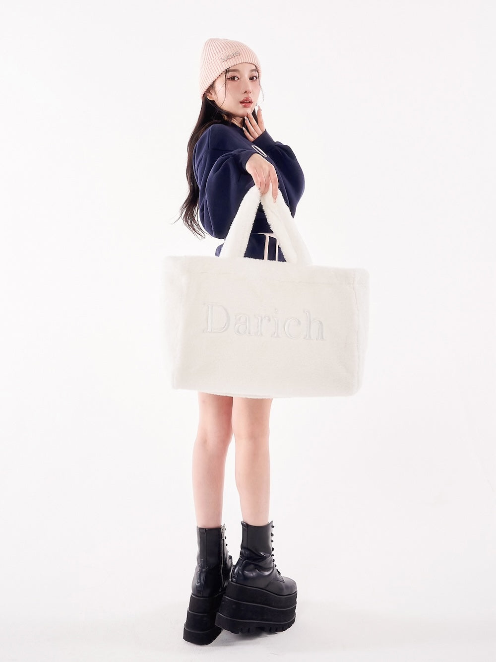 モデル:160cm(着用サイズ:FREE 福袋カラー:WHT)