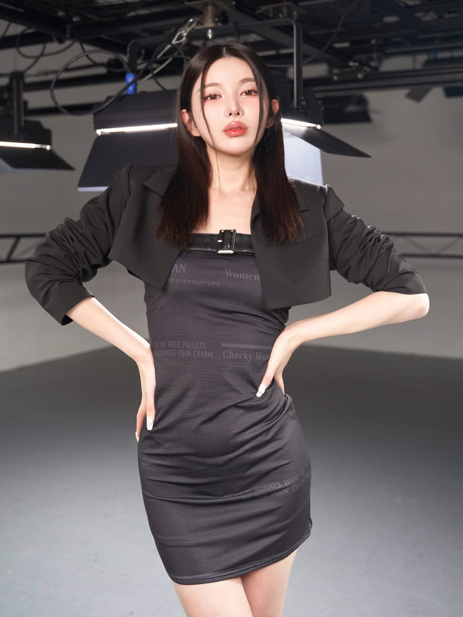 モデル:160cm(着用サイズ:FREE 着用カラー:BLK)