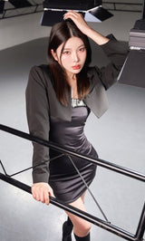 モデル:160cm(着用サイズ:FREE 着用カラー:BLK)