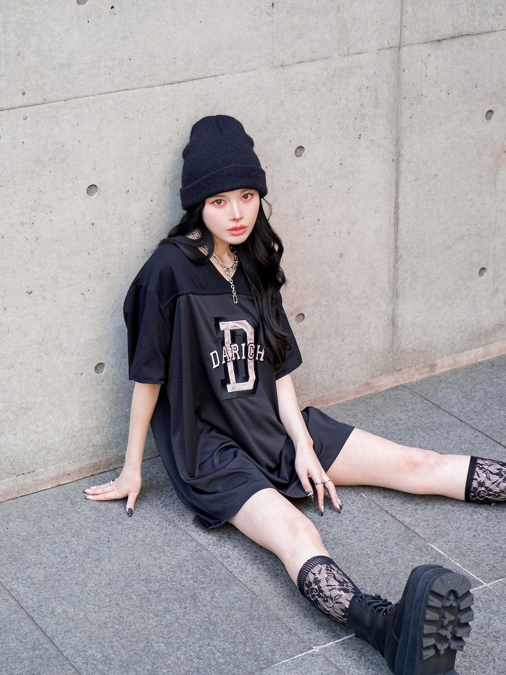 モデル:160cm(着用サイズ:FREE 着用カラー:BLK)