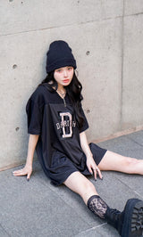 モデル:160cm(着用サイズ:FREE 着用カラー:BLK)