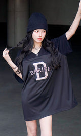 モデル:160cm(着用サイズ:FREE 着用カラー:BLK)