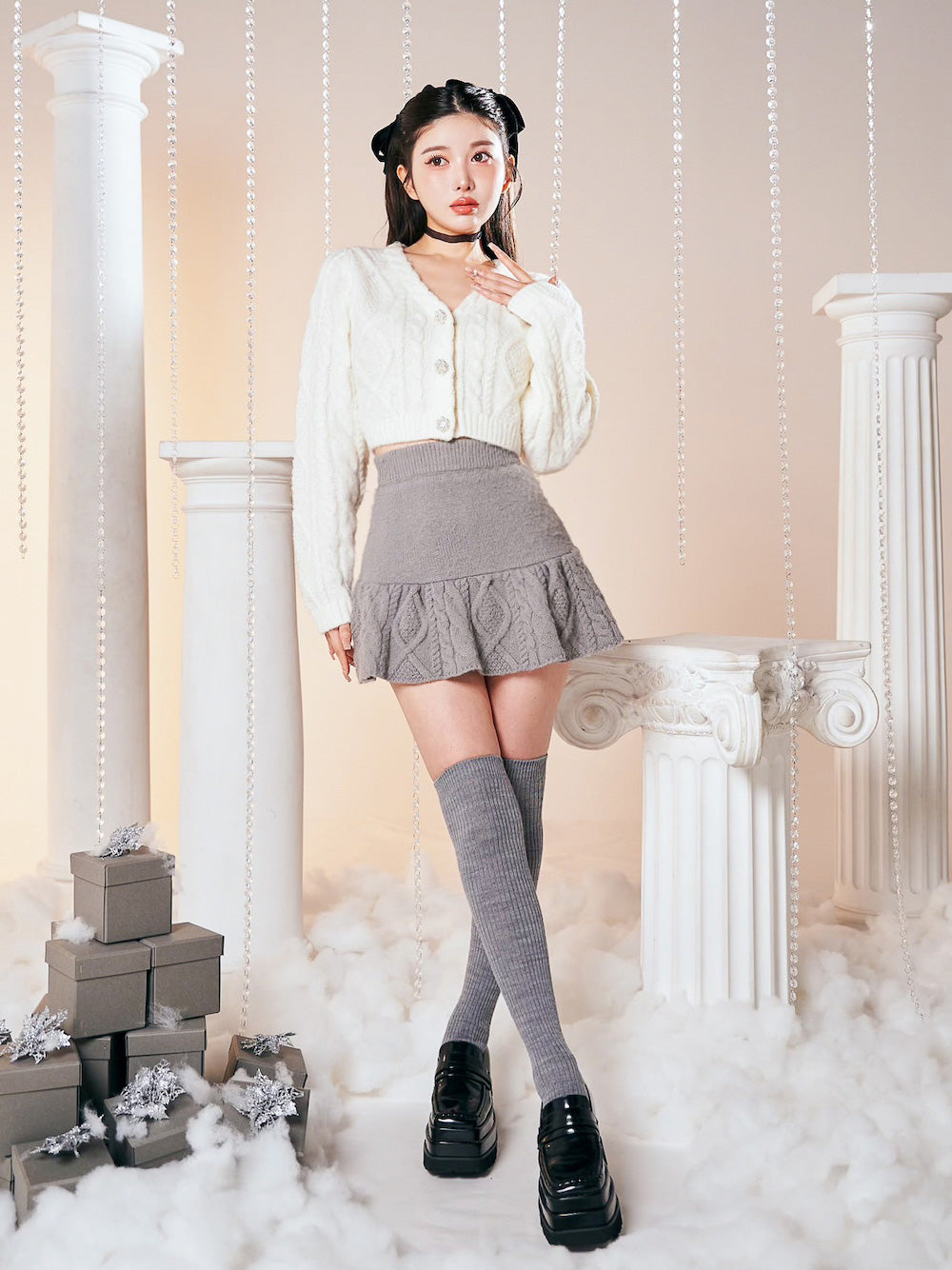 モデル:160cm(着用サイズ:FREE 着用カラー:GRY)