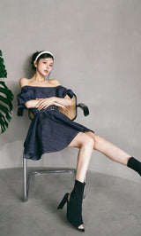 モデル:160cm(着用サイズ:FREE 着用カラー:IND)