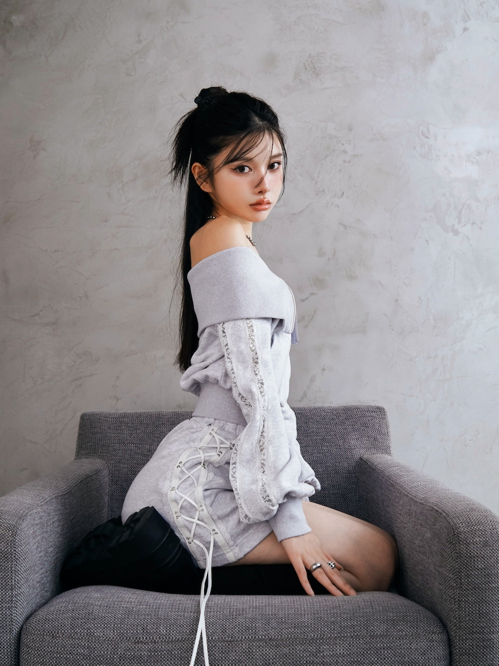 モデル:160cm(着用サイズ:FREE 着用カラー:L-GRY)