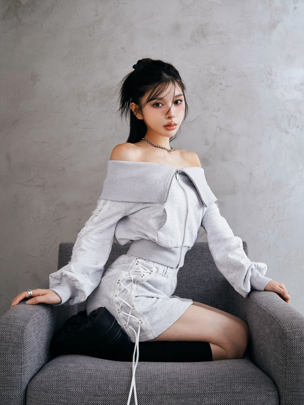 モデル:160cm(着用サイズ:FREE 着用カラー:L-GRY)