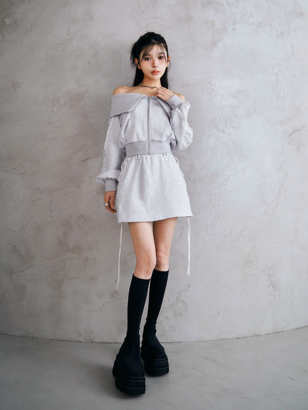 モデル:160cm(着用サイズ:FREE 着用カラー:L-GRY)