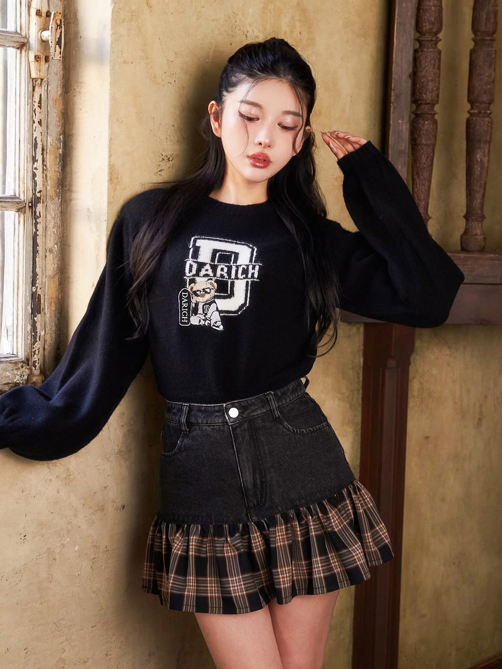 モデル:160cm(着用サイズ:FREE 着用カラー:BLK)