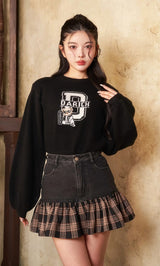 モデル:160cm(着用サイズ:FREE 着用カラー:BLK)