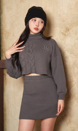 モデル:160cm(着用サイズ:FREE 着用カラー:GRY)
