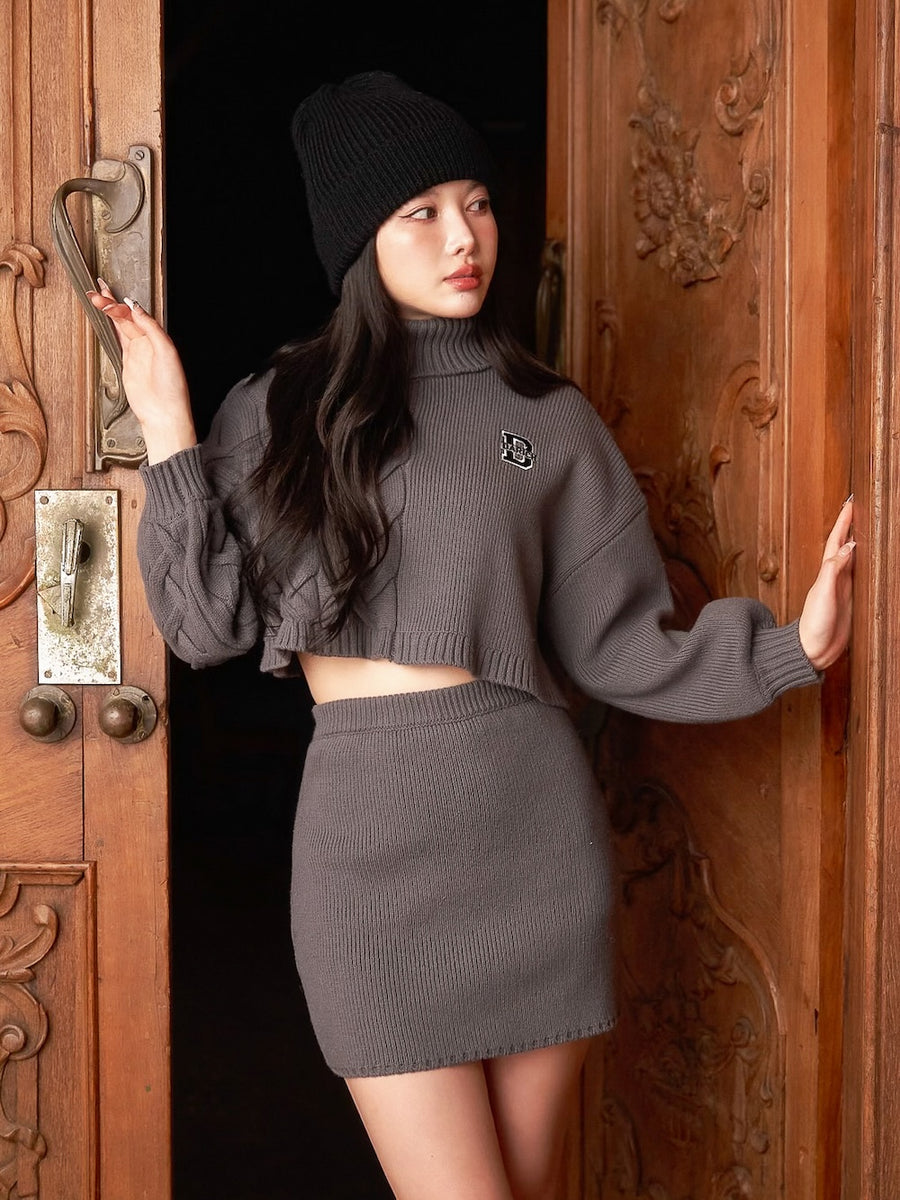 モデル:160cm(着用サイズ:FREE 着用カラー:GRY)