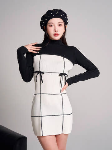 モデル:160cm(着用サイズ:FREE 着用カラー:IVO)