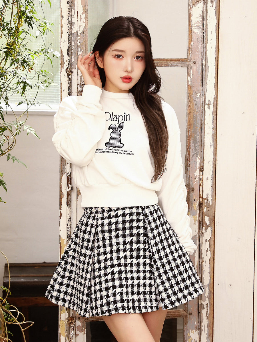 モデル:160cm(着用サイズ:FREE 着用カラー:WHT)