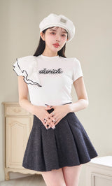 モデル:160cm(着用サイズ:FREE 着用カラー:WHT)