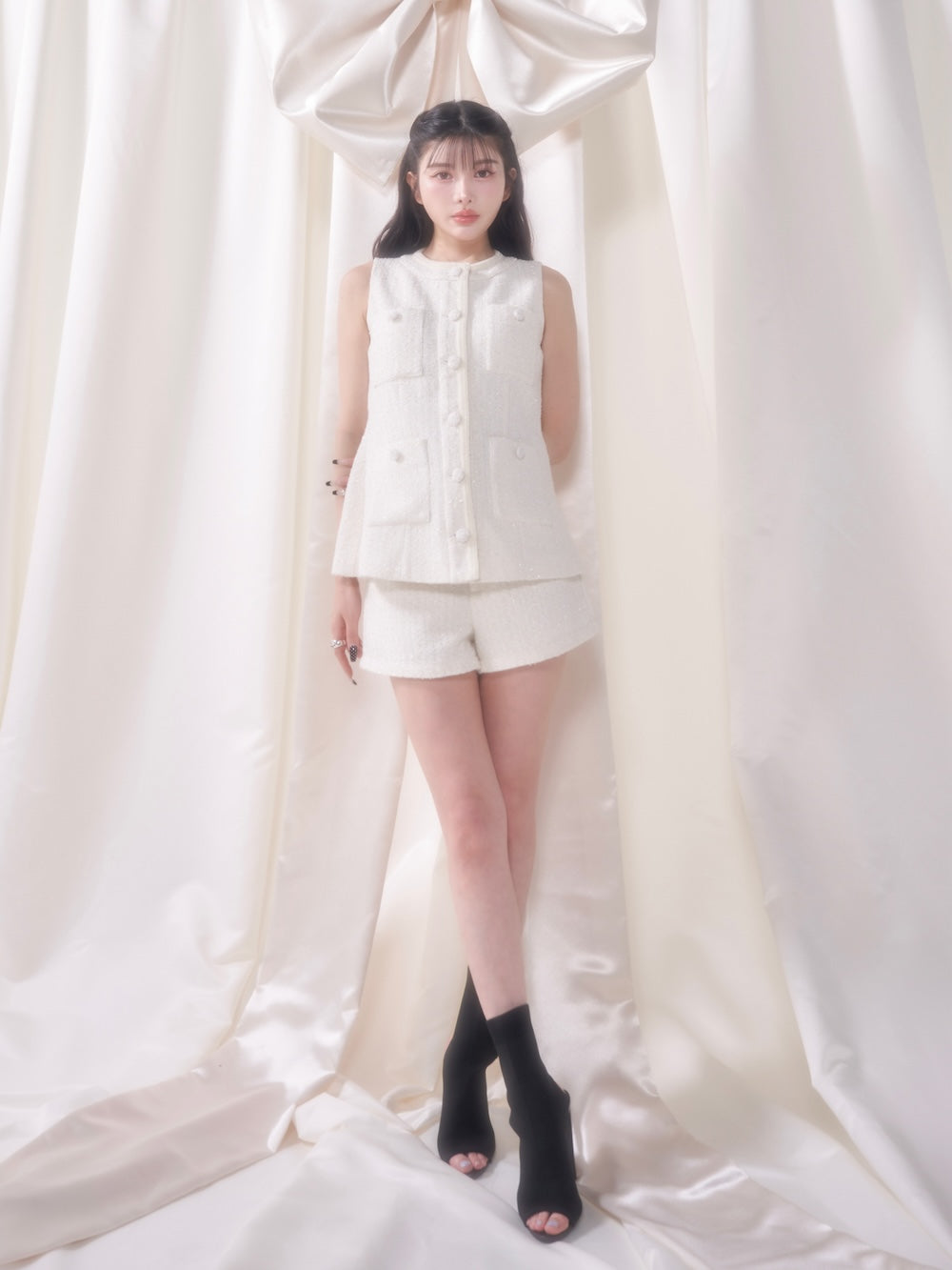モデル:160cm(着用サイズ:S 着用カラー:WHT)