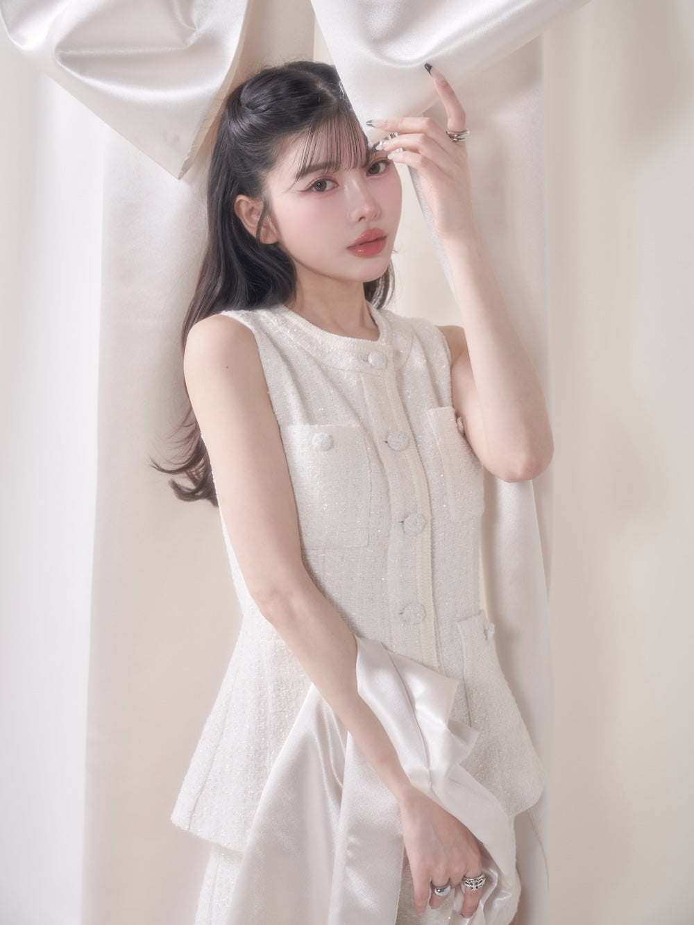 モデル:160cm(着用サイズ:FREE 着用カラー:WHT)