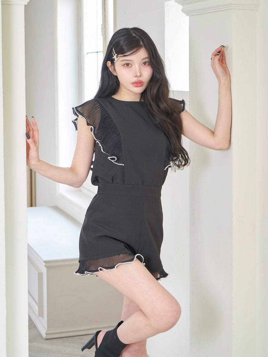 モデル:160cm(着用サイズ:FREE 着用カラー:BLK)