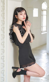 モデル:160cm(着用サイズ:FREE 着用カラー:BLK)