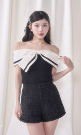 モデル:160cm(着用サイズ:FREE 着用カラー:BLK)