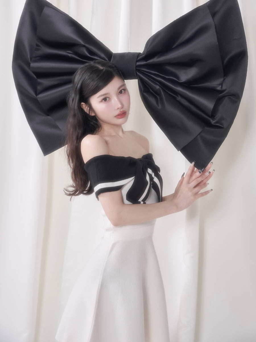 モデル:160cm(着用サイズ:FREE 着用カラー:IVO)