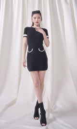 モデル:160cm(着用サイズ:FREE 着用カラー:BLK)