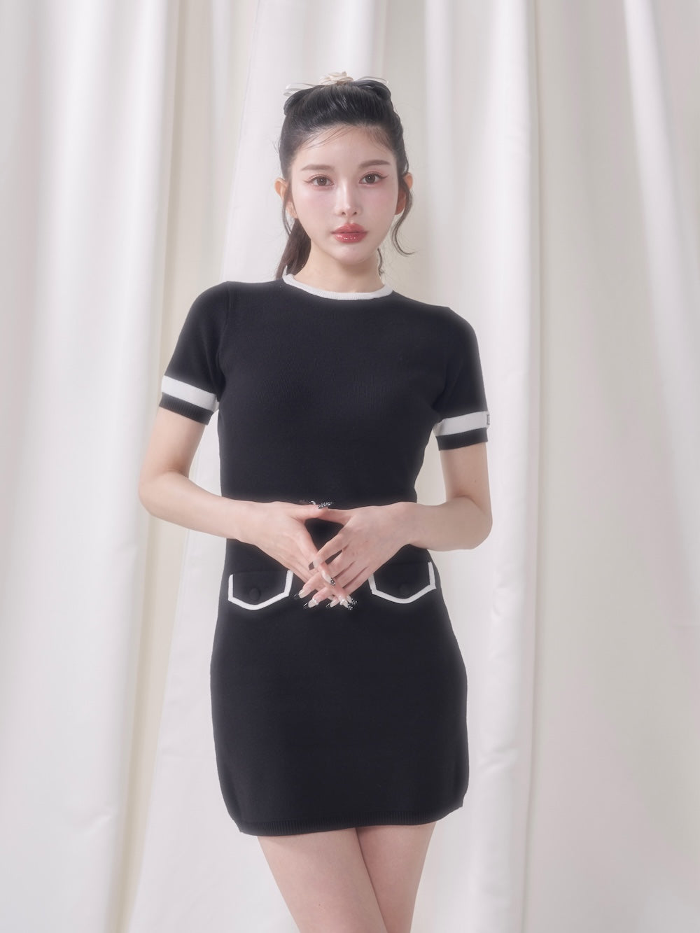 モデル:160cm(着用サイズ:FREE 着用カラー:BLK)