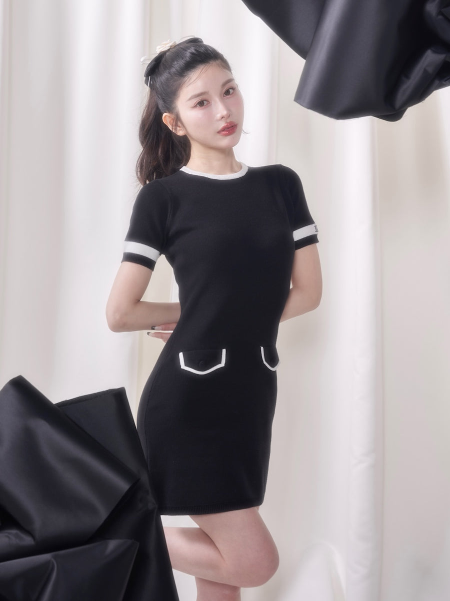 モデル:160cm(着用サイズ:FREE 着用カラー:BLK)