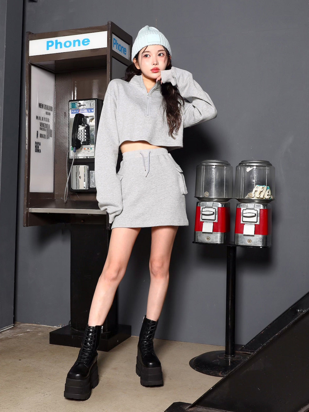 モデル:160cm(着用サイズ:FREE 着用カラー:GRY)