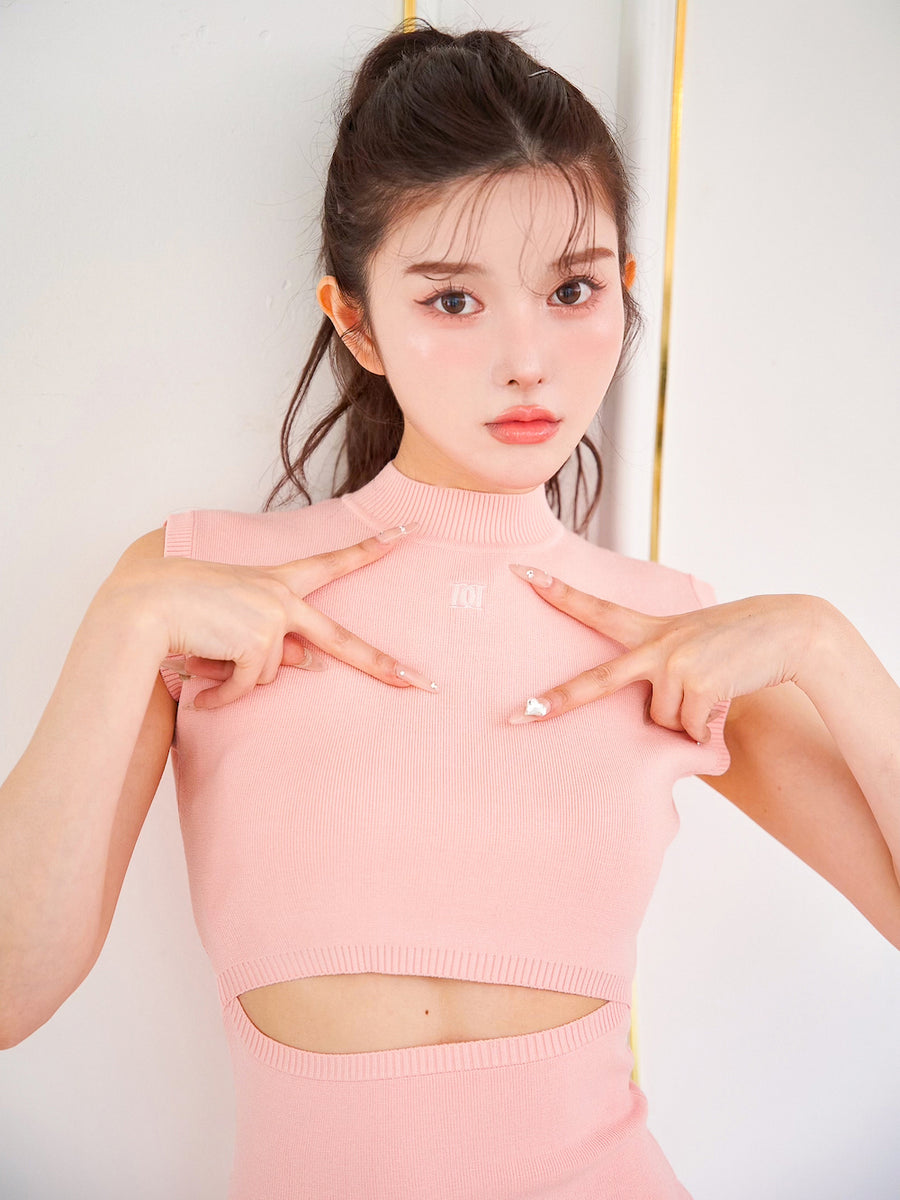 モデル:160cm(着用サイズ:FREE 着用カラー:PNK)