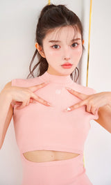 モデル:160cm(着用サイズ:FREE 着用カラー:PNK)