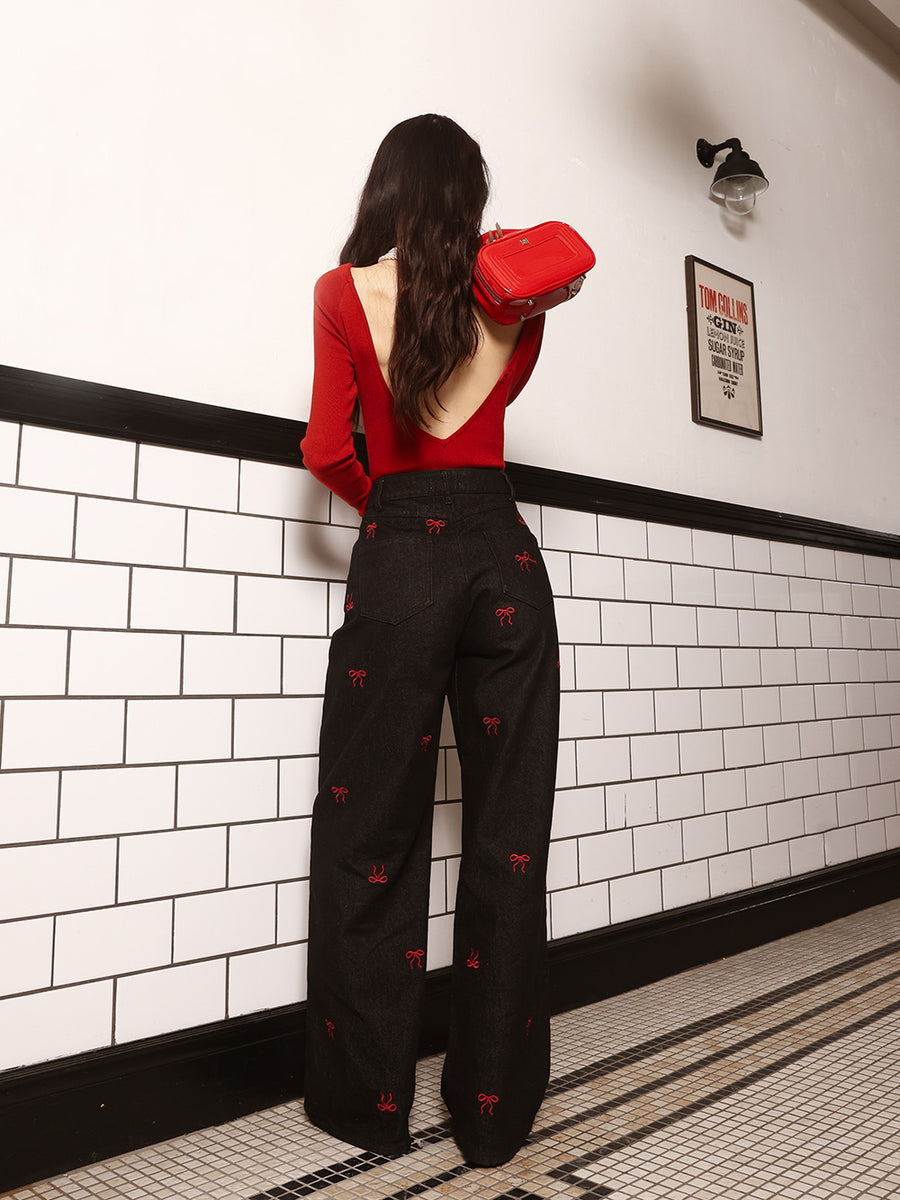 モデル:160cm(着用サイズ:FREE 着用カラー:RED)