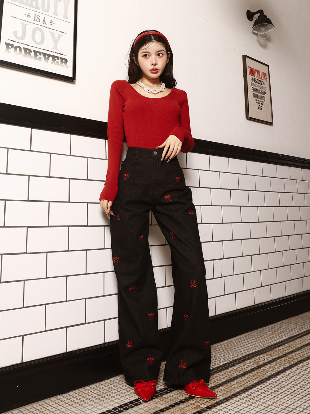 モデル:160cm(着用サイズ:FREE 着用カラー:RED)