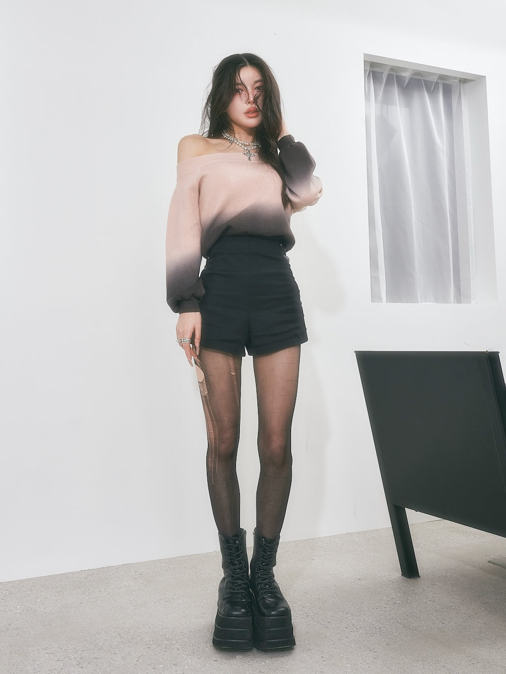 モデル:160cm(着用サイズ:S 着用カラー:BLK)