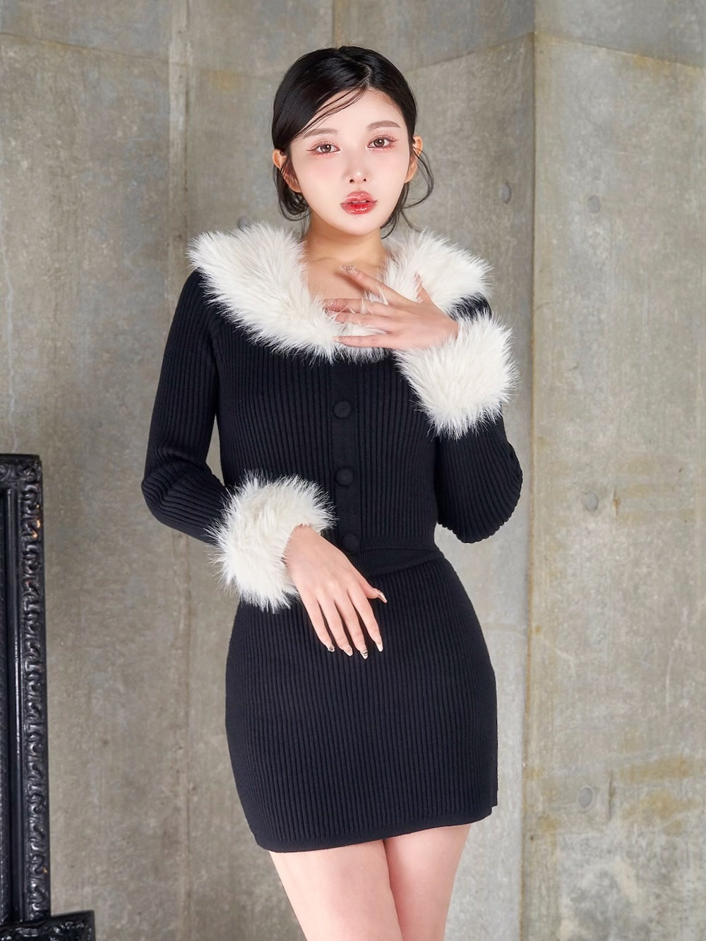 モデル:160cm(着用サイズ:FREE 着用カラー:BLK)