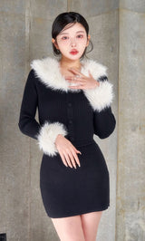 モデル:160cm(着用サイズ:FREE 着用カラー:BLK)