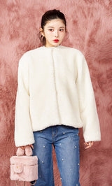 モデル:160cm(着用サイズ:FREE 着用カラー:WHT)